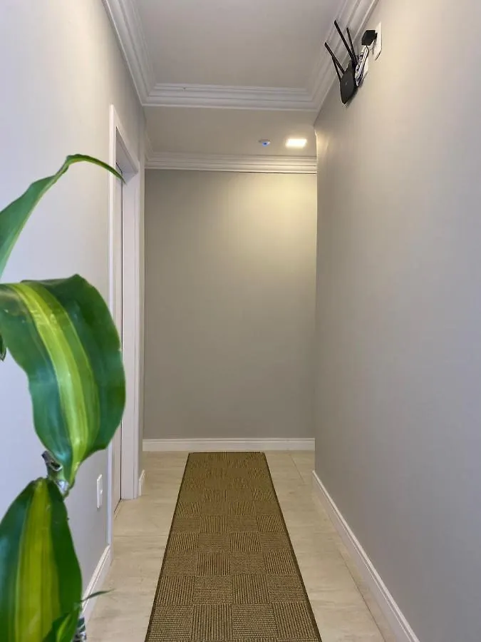 Bouganville Guest House Bc Balneário Camboriú Estalagem
